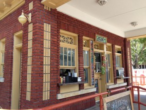 Steamers Restaurant Window