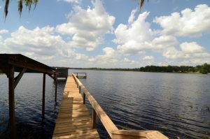 Lakefront Home 25 min from Gainesville